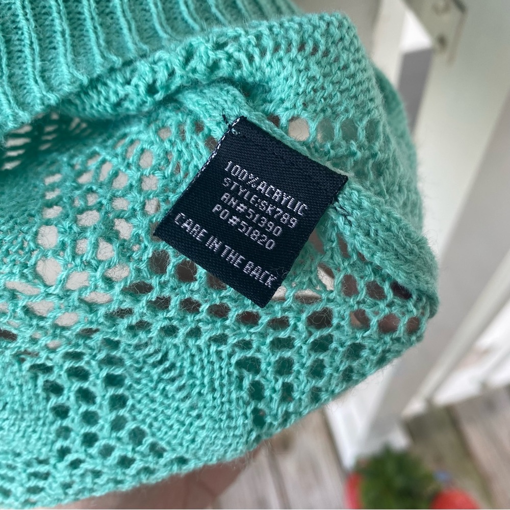 TIMELESS Open Knit Lightweight Crewneck Sea Foam Green Sweater - Picture 5 of 9